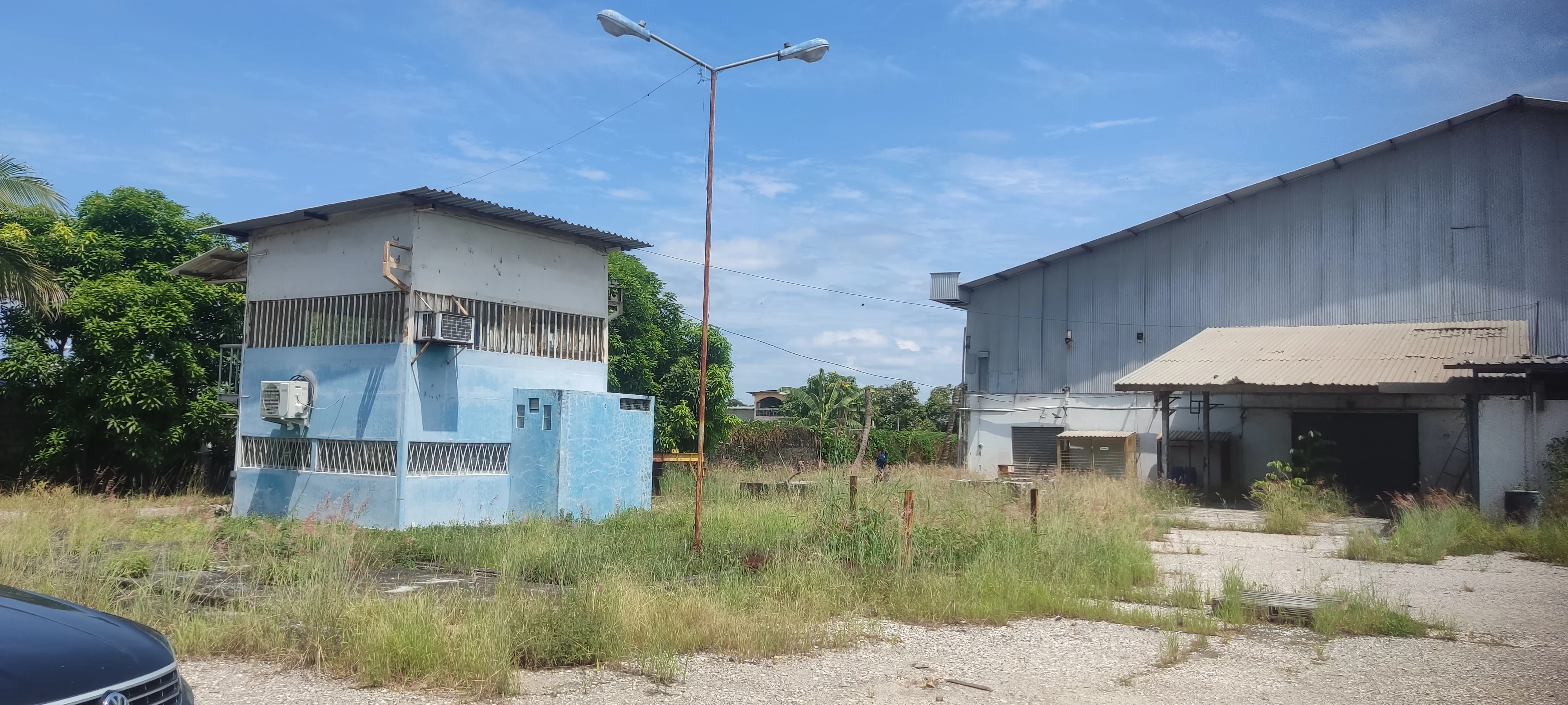 Vista galpón parte trasera